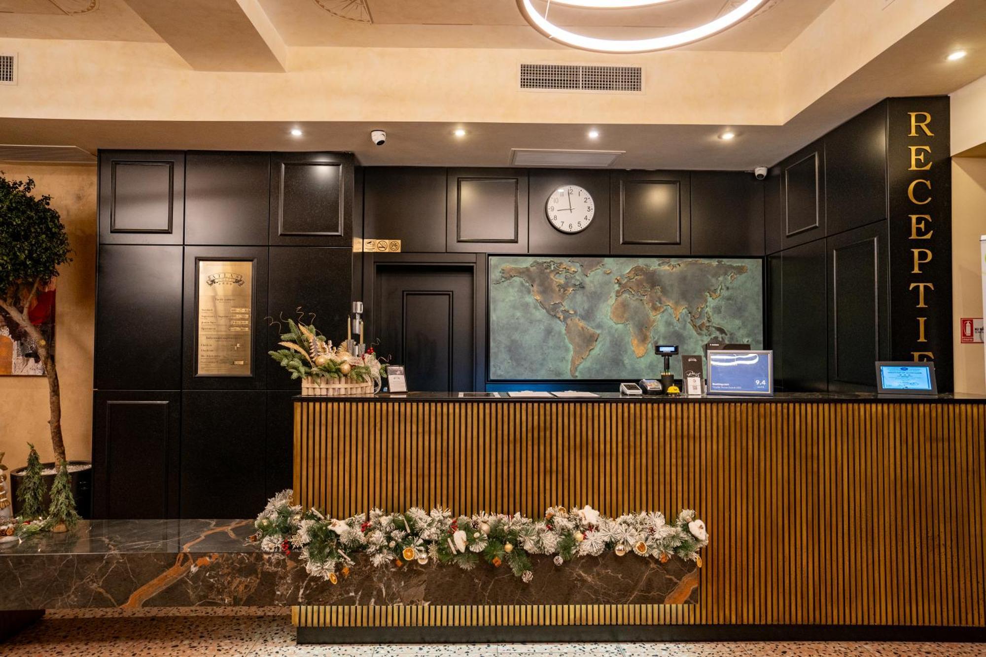Atlas Hotel Тимишоара Экстерьер фото