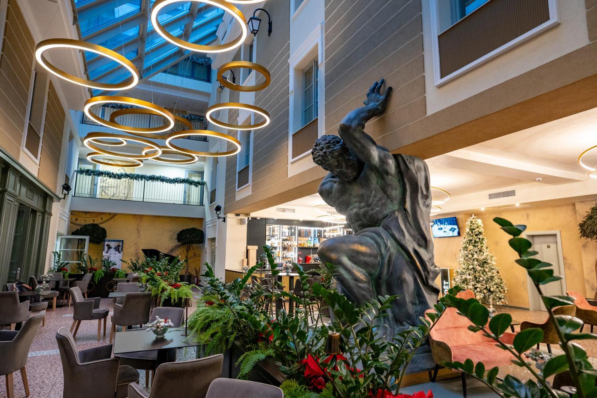 Atlas Hotel Тимишоара Экстерьер фото