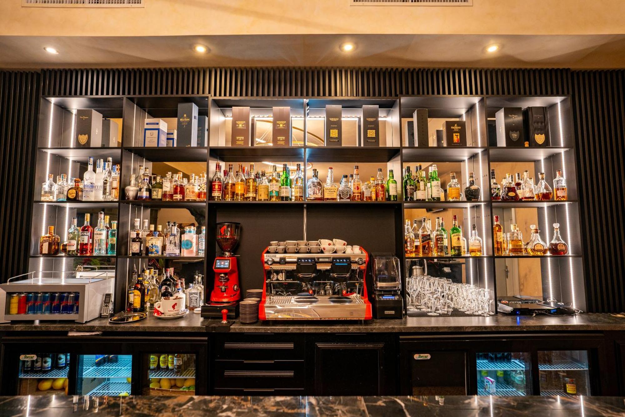 Atlas Hotel Тимишоара Экстерьер фото