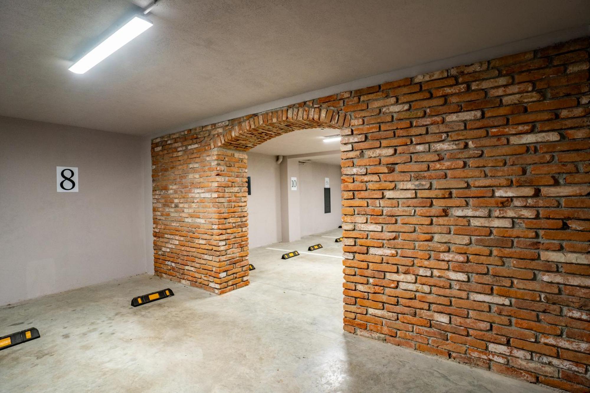 Atlas Hotel Тимишоара Экстерьер фото