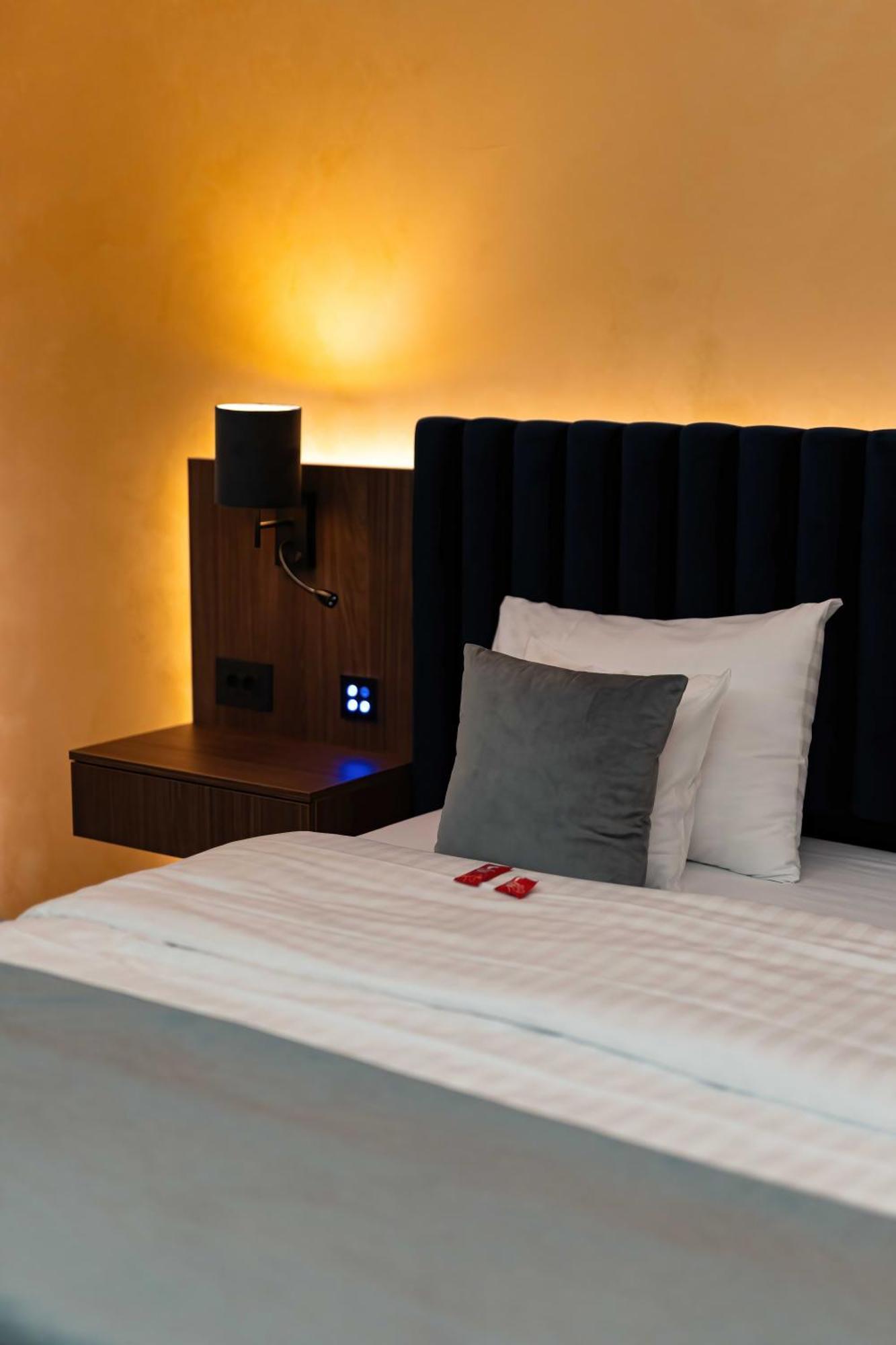 Atlas Hotel Тимишоара Экстерьер фото