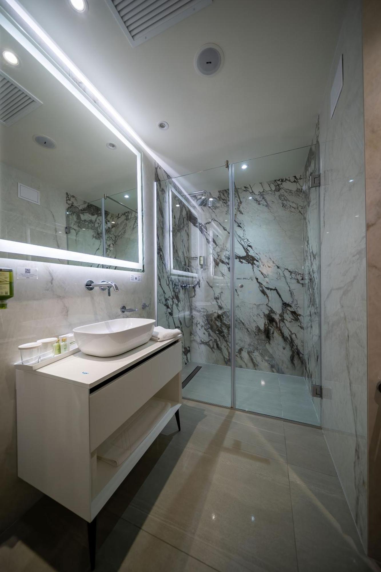 Atlas Hotel Тимишоара Экстерьер фото